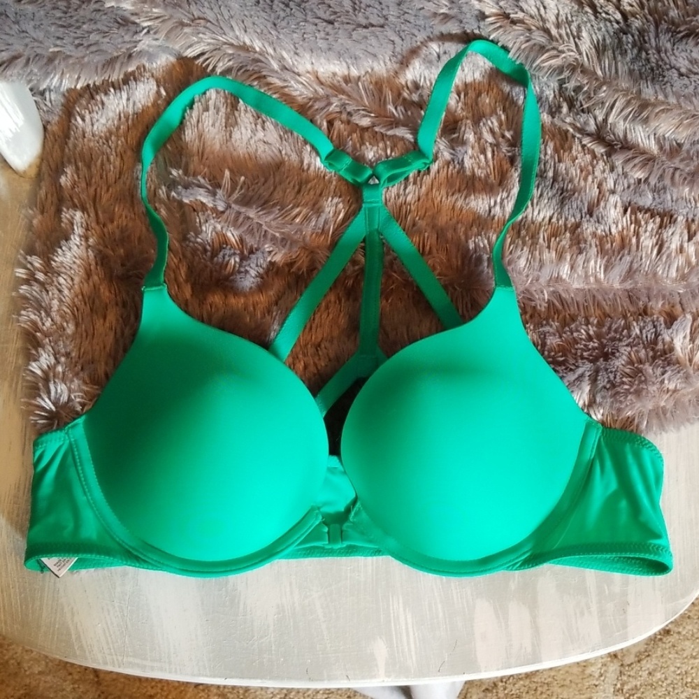 Victoria Secret Push Up Pigeonnant Bra